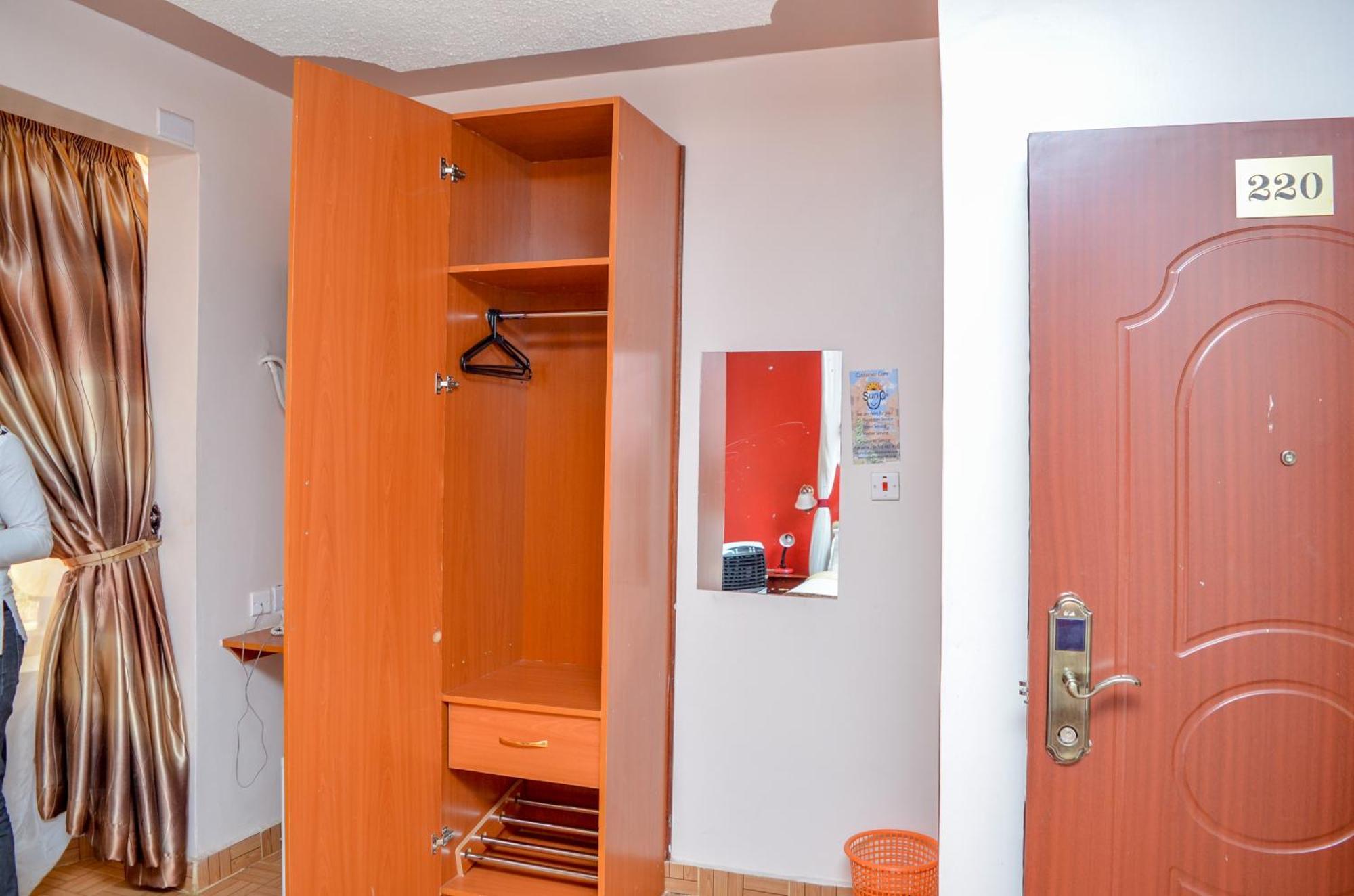 Sunstar Hotel Найроби Экстерьер фото